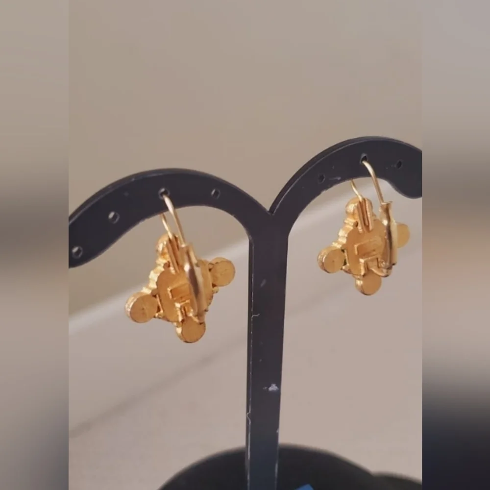 Gold Tone Fashion Earrings. Pearl Studded Signed Drop SlingBack Earrings . 🌴
